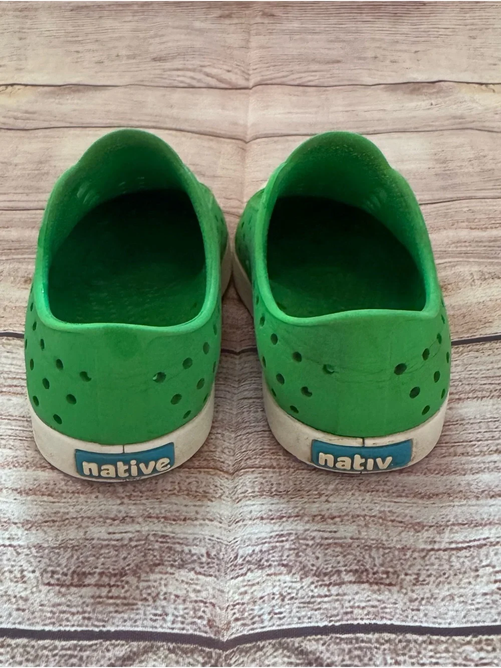 Native kelly green